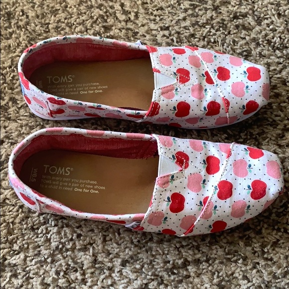 TOMS 🍎 - Picture 3 of 5